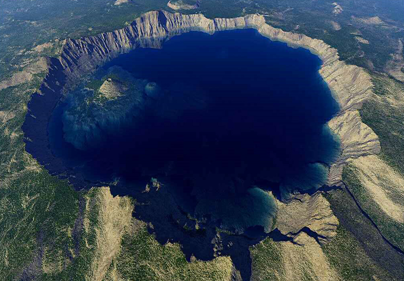Crater-Lake-Oregon-4