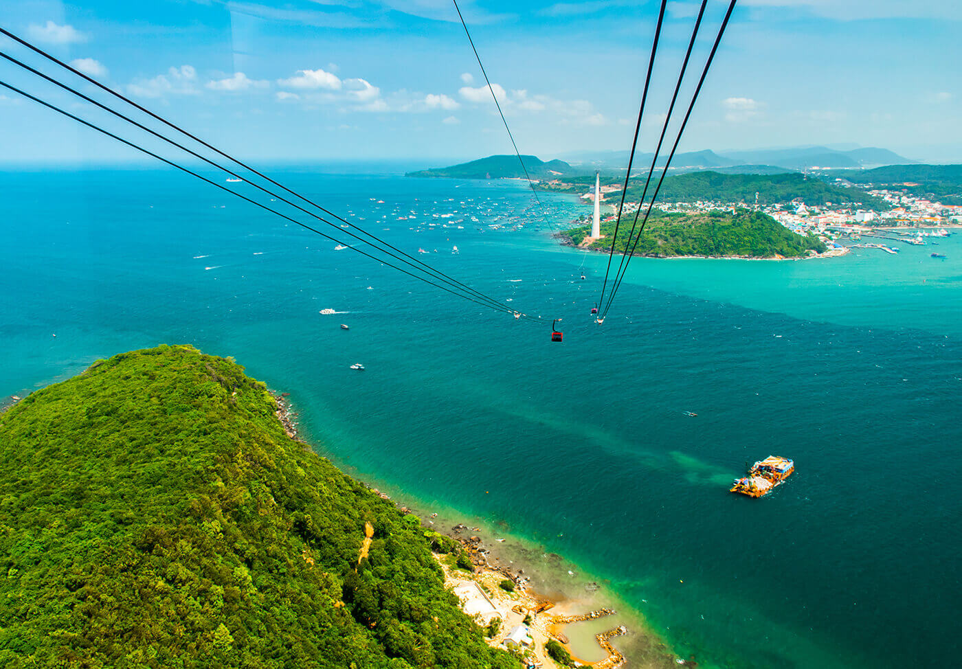 Hon-Thom-Cable-Car-Vietnam-3