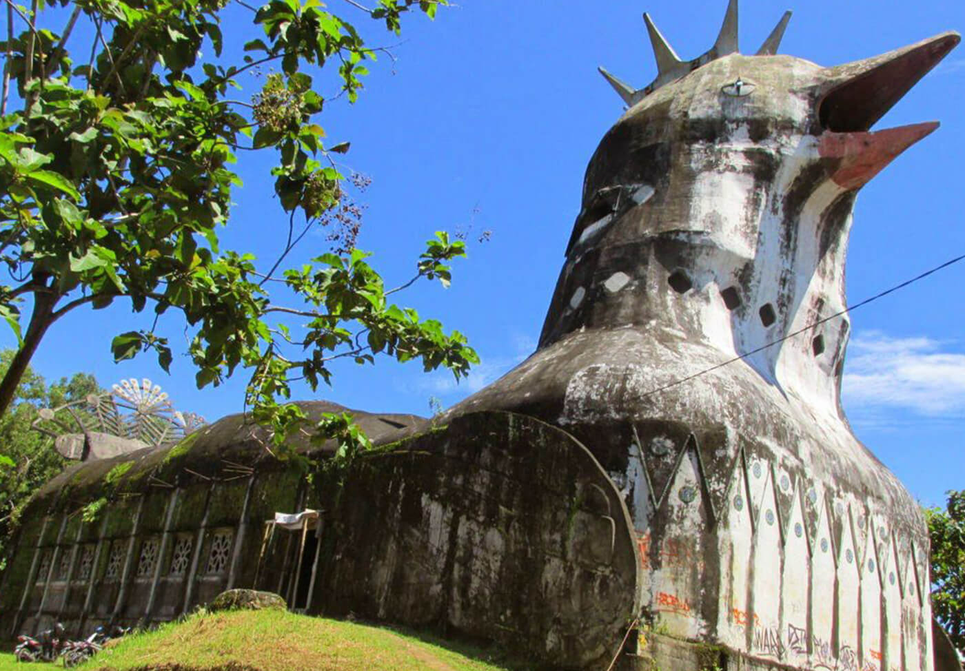 Gereja-Ayam-Indonesia2